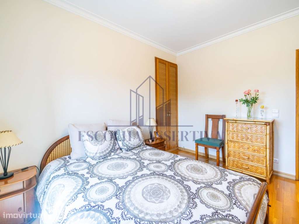 Elegância e Exclusividade na Aroeira - Moradia com Piscina, Jardim ...-42