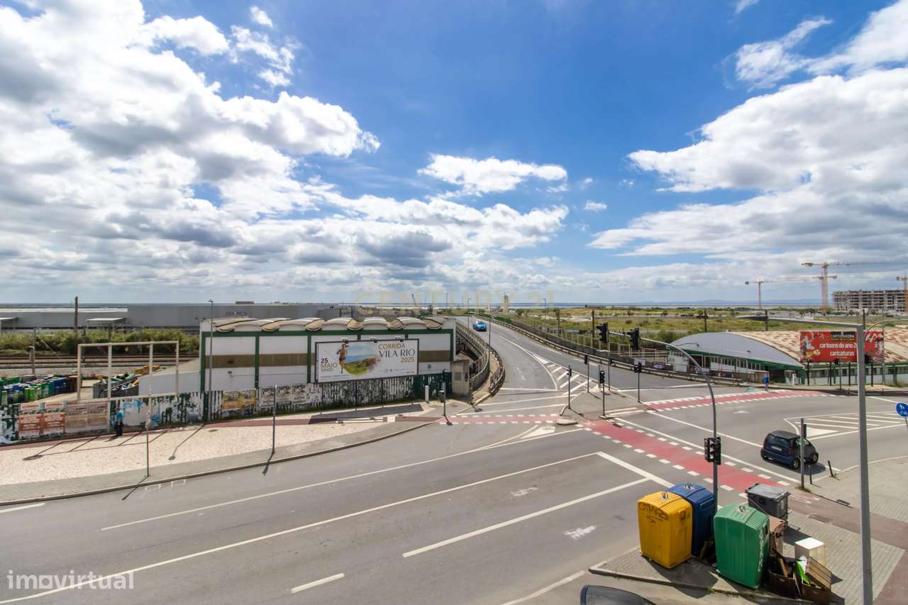 Prédio Totalmente Arrendado | Excelente Oportunidade de Investimento | - Grande imagem: 3/17