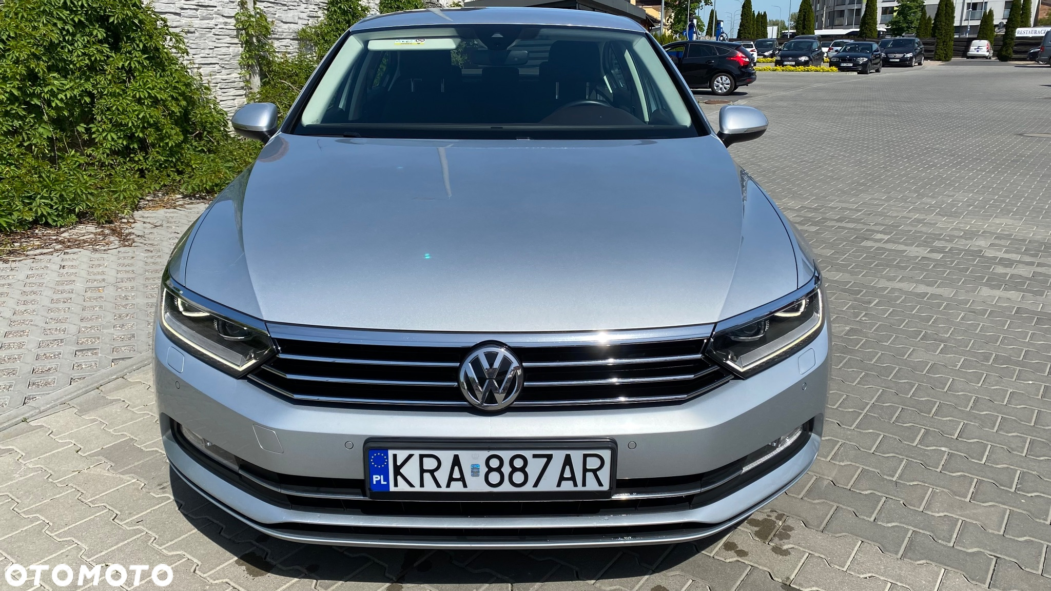 Volkswagen Passat - 4