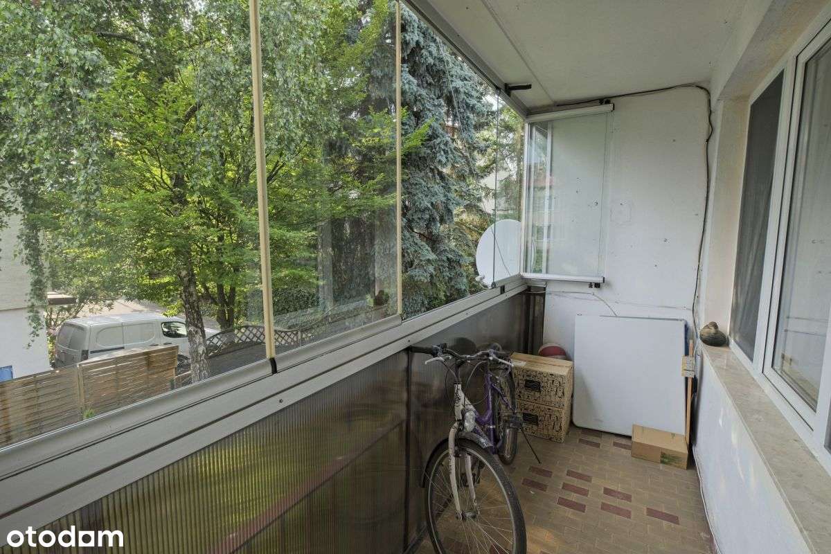 Segment w cichej części Ursynowa-16