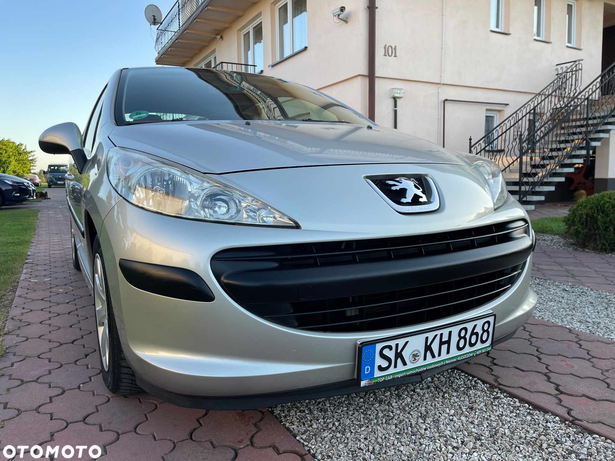 Peugeot 207 1.4 16V Trendy - 9