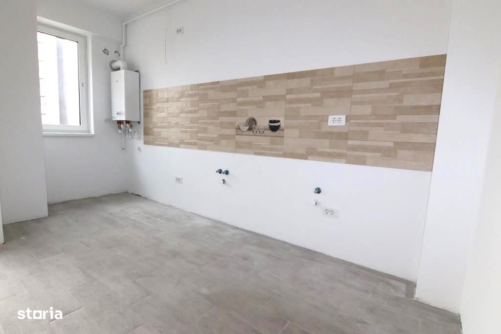 Cel mai MIC PRET! Apartament 2 camere, etaj intermediar, geam baie