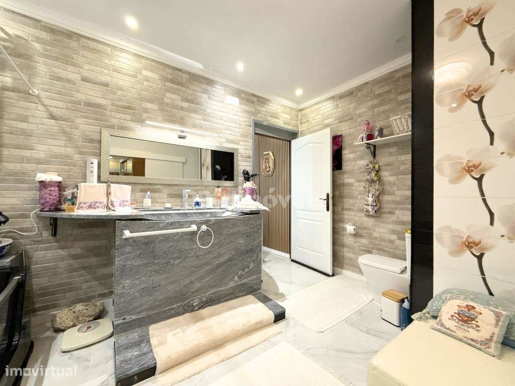 Moradia T3 térrea com espaço exterior - Vila Nova de Paialvo, Tomar-11