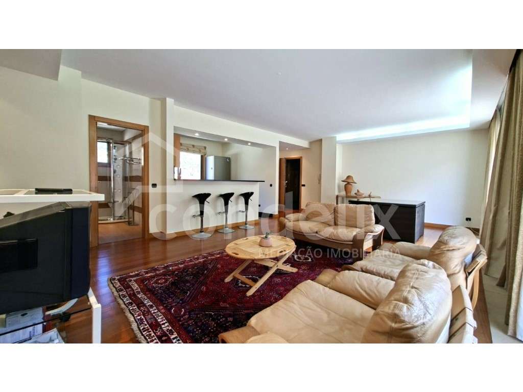 Penthouse T2 no Centro de Machico - Grande imagem: 3/23