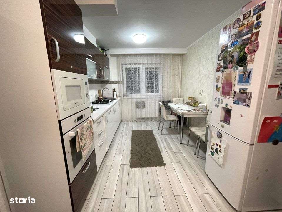 Gaminvest Apartament cu 4 camere de vanzare, Oradea V3296 - Imagine principală: 1/7