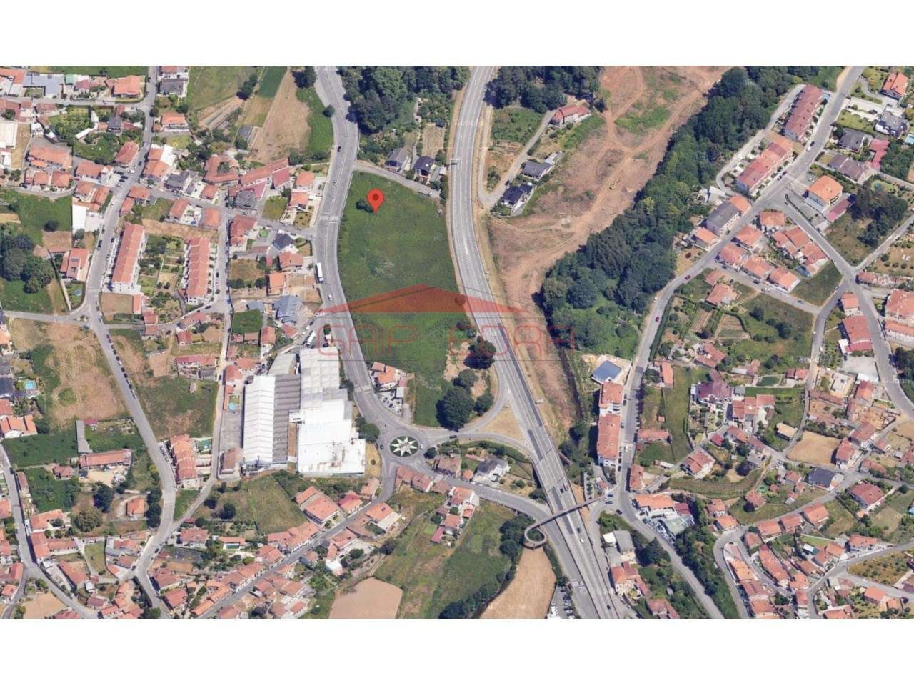 Terreno com 10 000 m2 em Cucujães construção-8