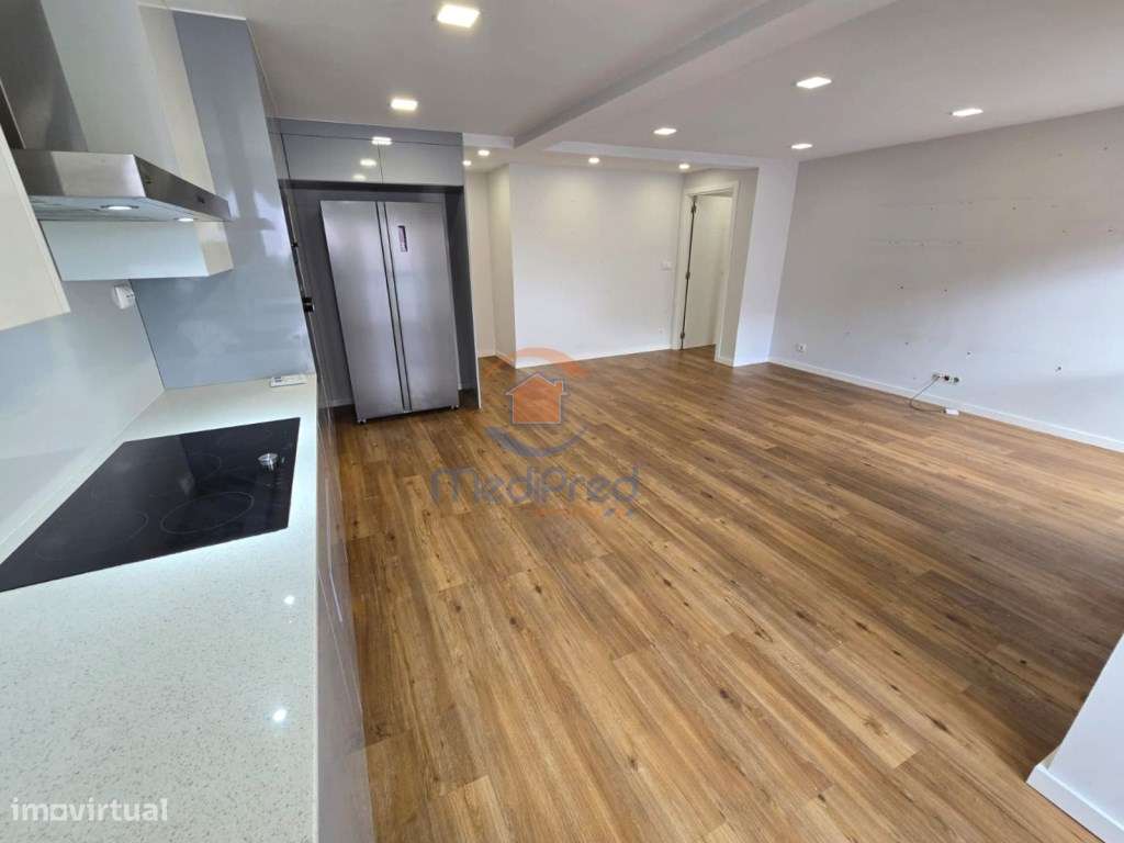 Apartamento T2 Totalmente Remodelado | Quinta do Pinheiro, Pontinha - Grande imagem: 4/32
