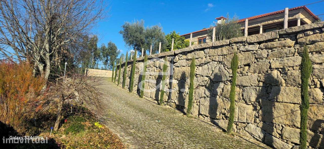 Moradia Totalmente em Pedra em Revelhe (Fafe)  Excelente oportunidade - Grande imagem: 3/60