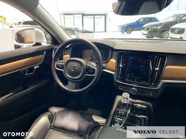 Volvo V90 - 17