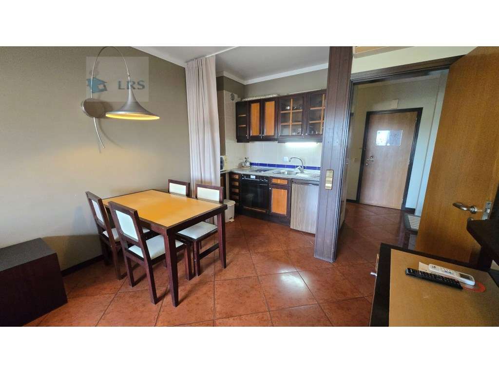 Albufeira central, sinta-se em férias o ano inteiro. apartamento T2...-12