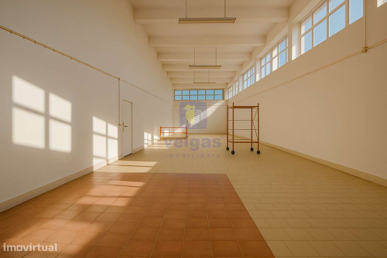 Armazém 496 m² com Escritórios, Copa, Cais de Carga e Espaço para Mont - Grande imagem: 5/47