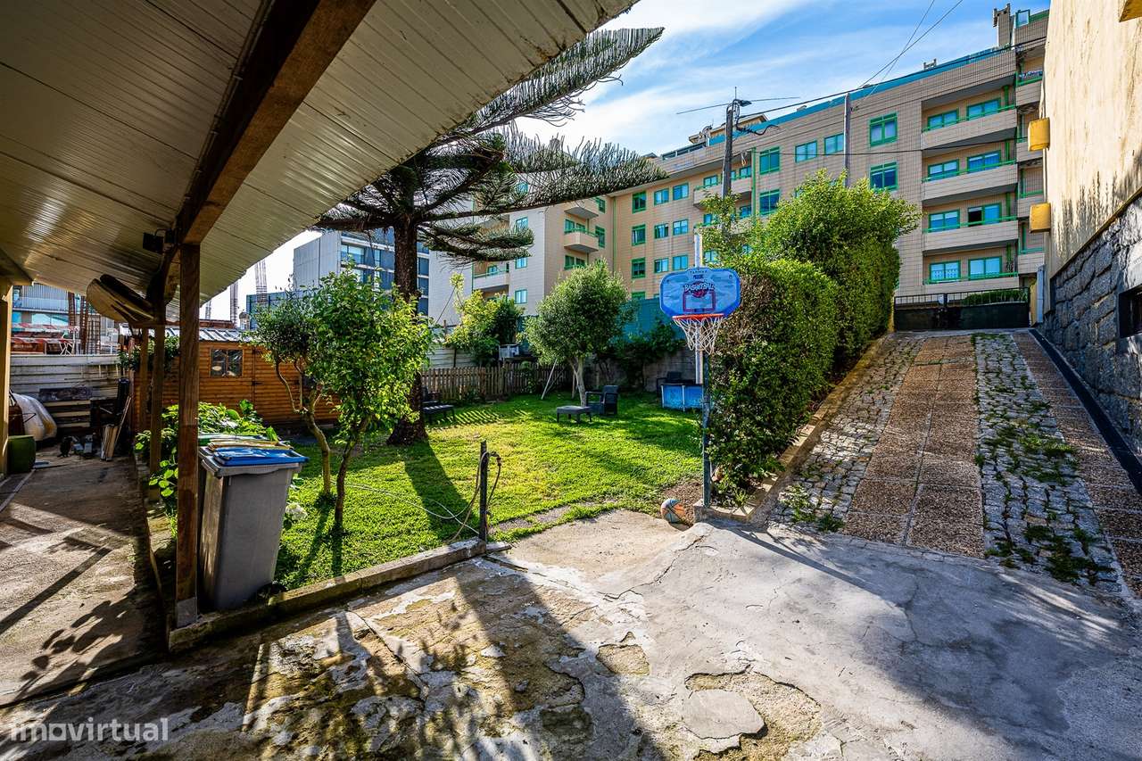 Moradia a 100 Metros da Praia de Lavadores I Exclusivo Golden Hour-6