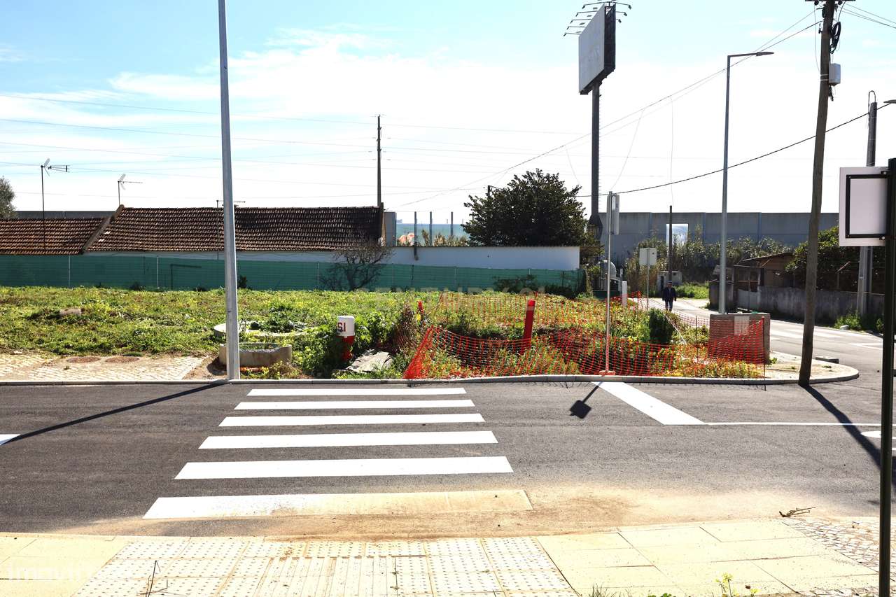 Lote de Terreno Urbano - Grande imagem: 4/7