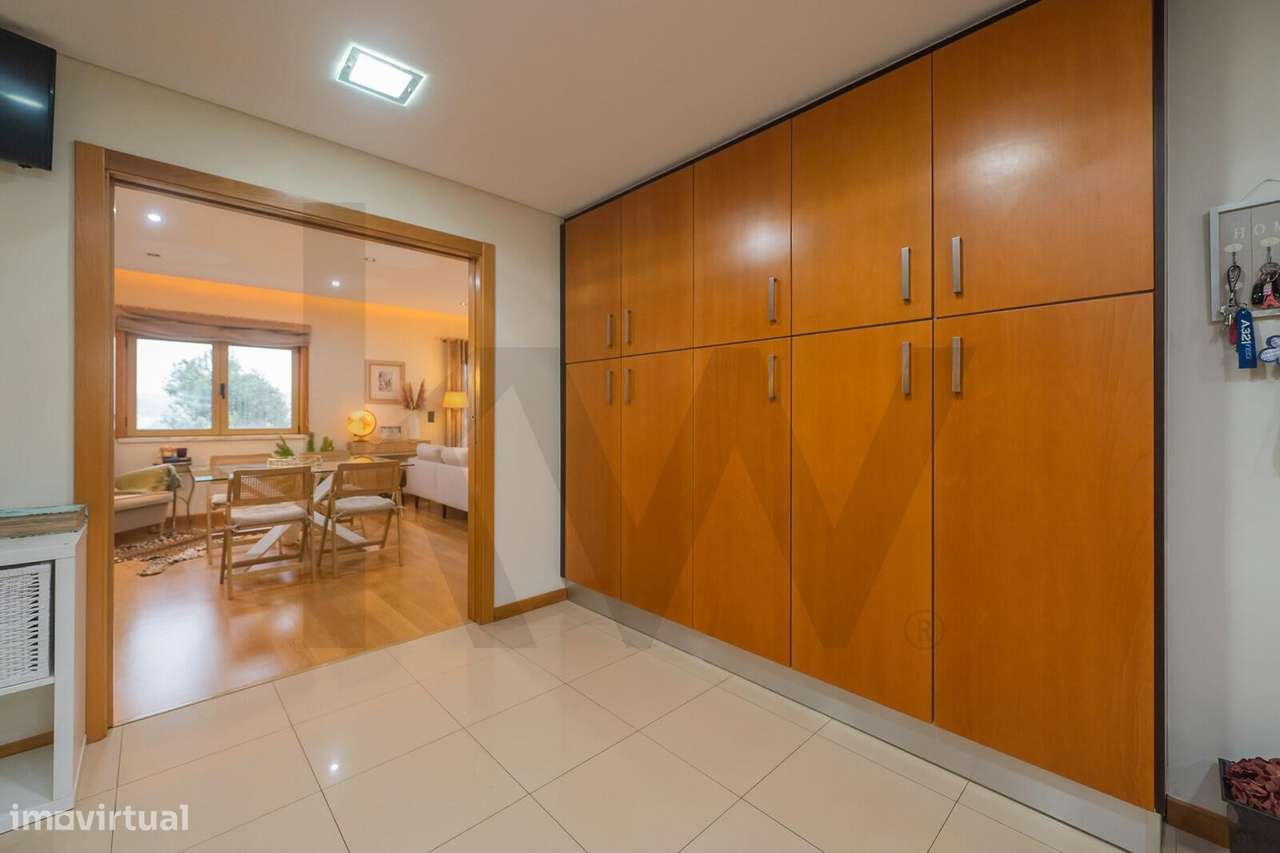 Moradia T4+1 em Agualva-Cacém – Conforto, Qualidade e Vista Desafogada-16