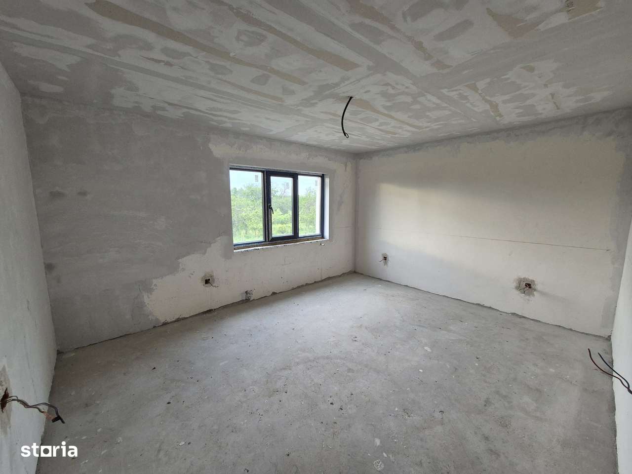 Casa P+1 in comuna 1 Decembrie - str. Victoriei - Imagine principală: 4/15