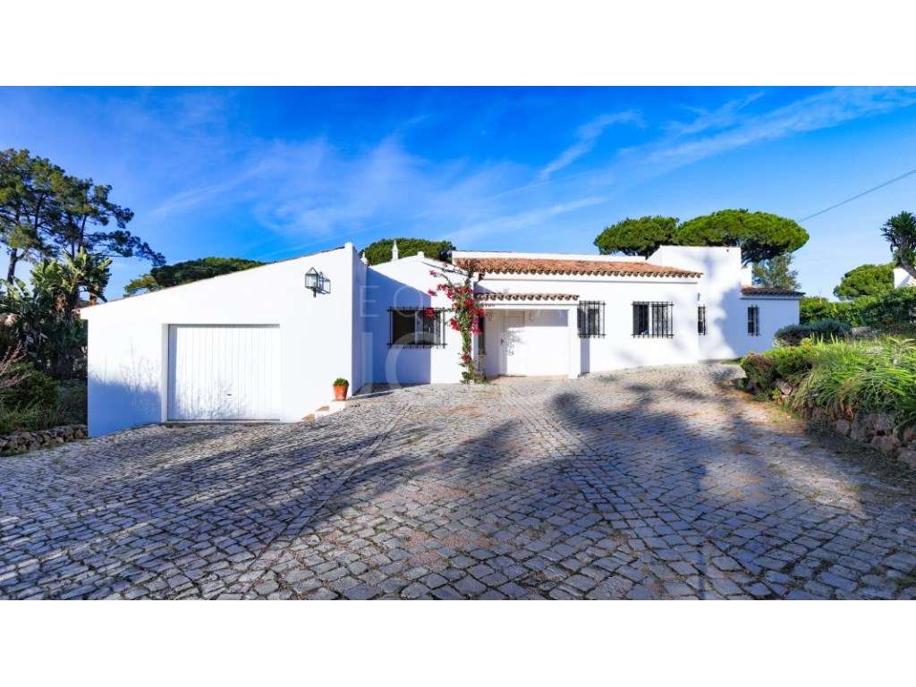 Fantástica Moradia Isolada T4 Frente ao Golfe, Totalmente Remodelad...-32