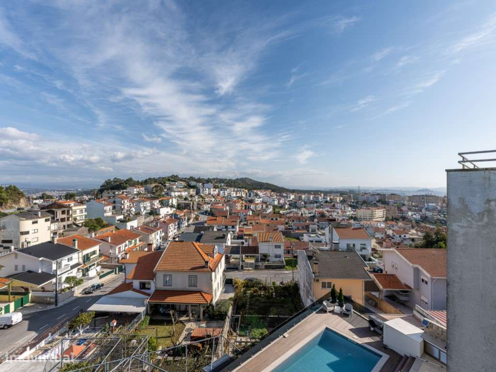 MORADIA T4 ! VARANDAS ! GARAGEM | BAGUIM DO MONTE | GONDOMAR-39