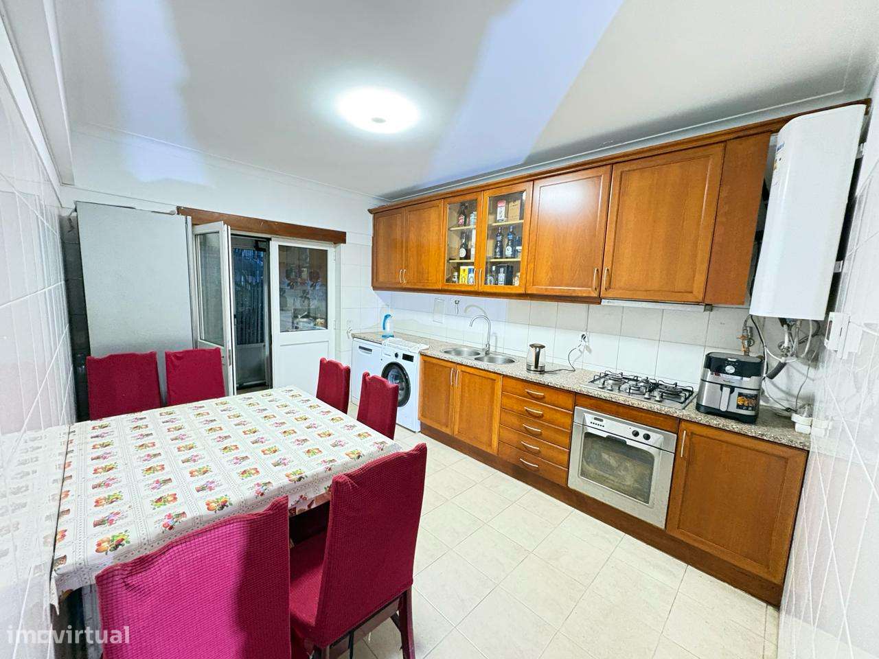 Excelente T3 com terraço e duas garagens!-5