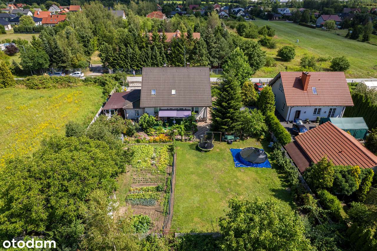 Przestronny dom z ogrodem  – idealny dla rodziny lub inwestora-18