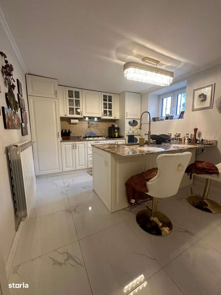 VILA -GRADINA ICOANEI-teren 619mp-12