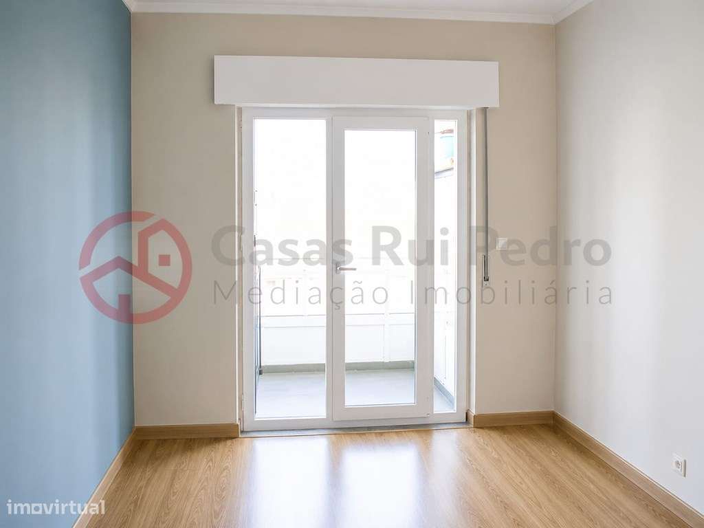 Apartamento T3 com excelentes áreas, Paivas-23