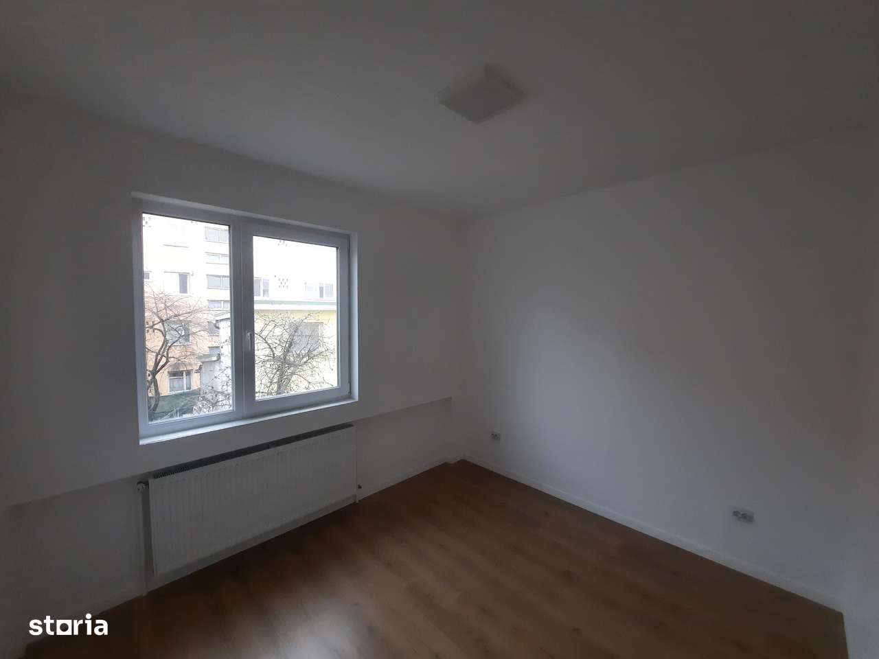 Vand apartament in asociatie 3 camere semicentral - Satu Mare - Imagine principală: 4/8