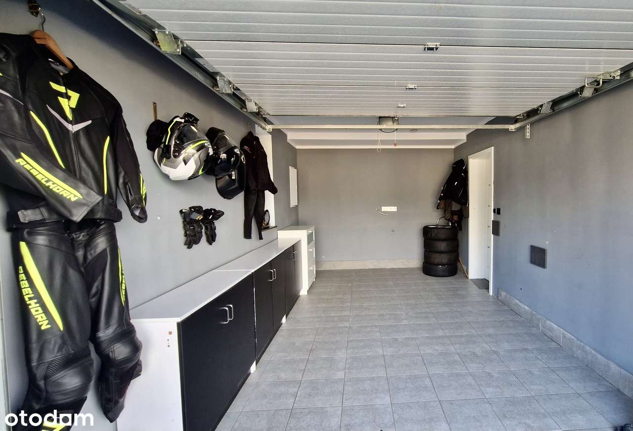 Parterowy Dom z użytkowym poddaszem!-10