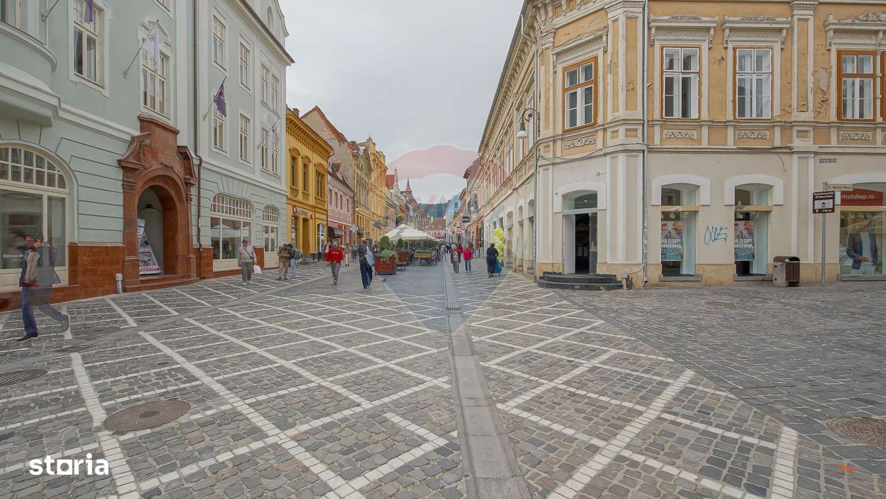 Apartament cu potențial deosebit, pe str. Republicii – Centrul Istoric - Imagine principală: 2/16