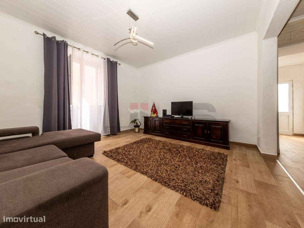 Moradia T3 com Terreno de 1.180 m² - Potencial de Investimento nos ...-7