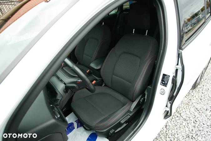 Ford Focus 1.5 EcoBlue Start-Stopp-System ST-LINE X - 3