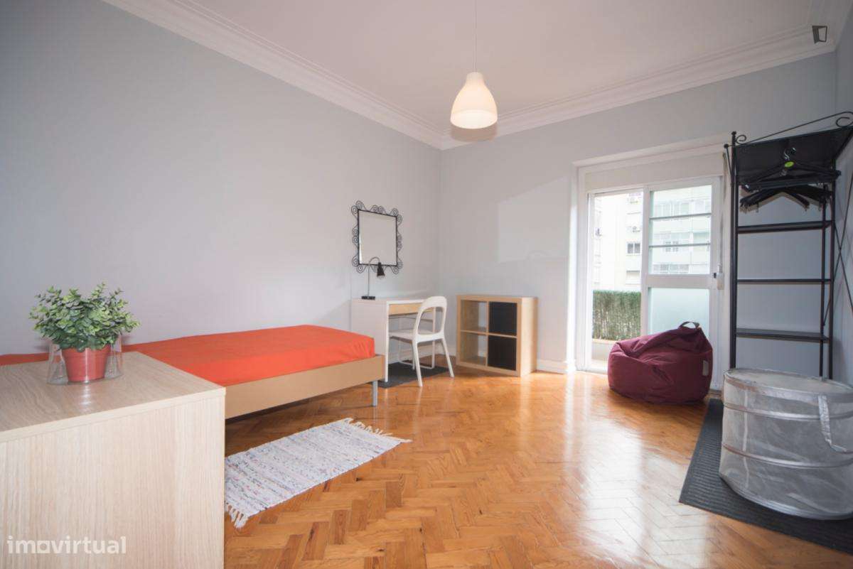 Quarto - localizado em Entrecampos Lisbon - Grande imagem: 2/11
