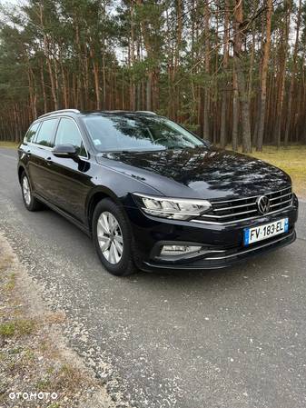 Volkswagen Passat Variant 2.0 TDI SCR DSG - 2