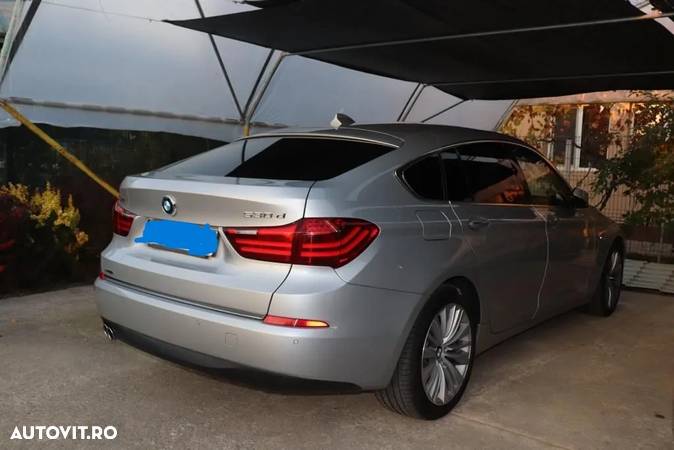 BMW Seria 5 530d xDrive AT - 2