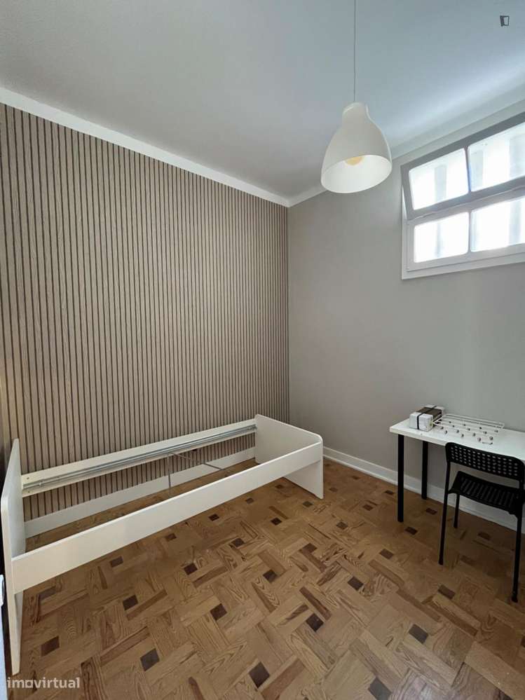 Quarto - localizado em Santarem - Grande imagem: 5/10
