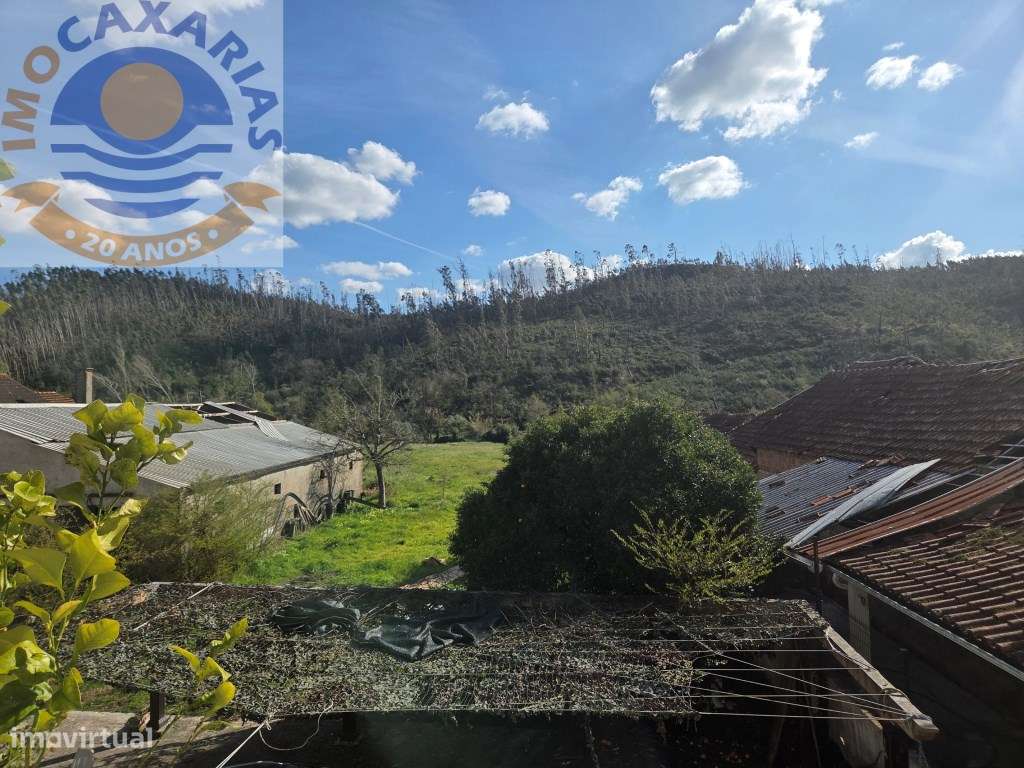 Moradia Rústica com Pátio e Anexos para Recuperar - Urqueira, Ourém-22
