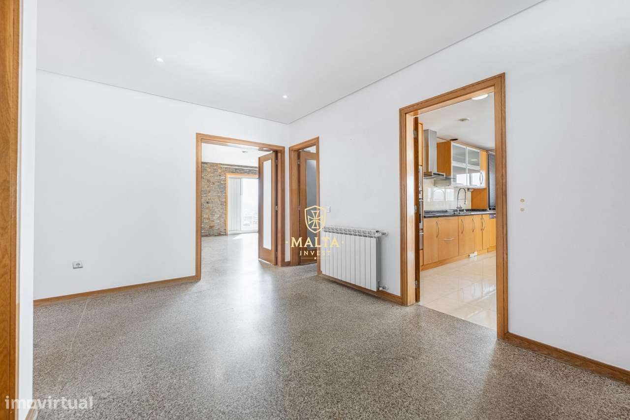 Moradia de Sonho na zona da Falperra!-28