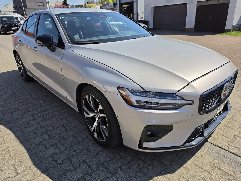 Volvo S60 III T5 R-Design First Edition 2024