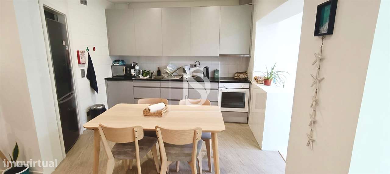 Andar Moradia, T2, Totalmente Renovado, junto à Praia (Lavra)-30