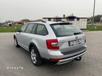 Skoda Octavia Scout 2.0 TDI 4x4 DSG - 6