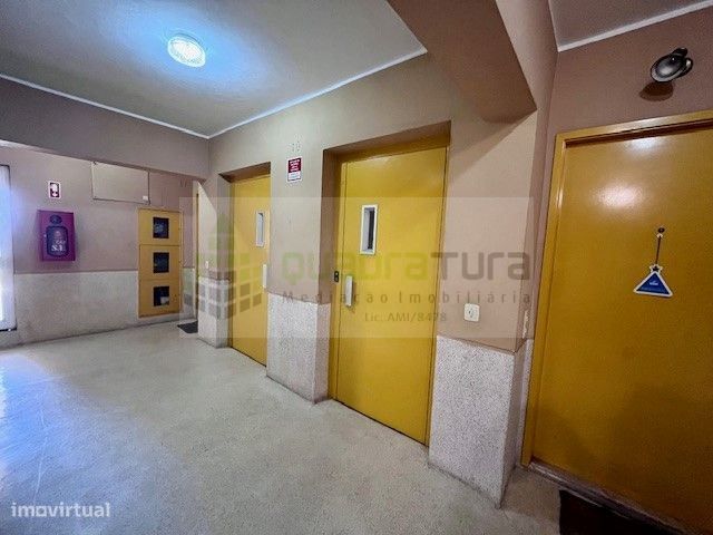 Apartamento T3 com Varanda e vistas desafogadas | Santa Luzia | Par...-21
