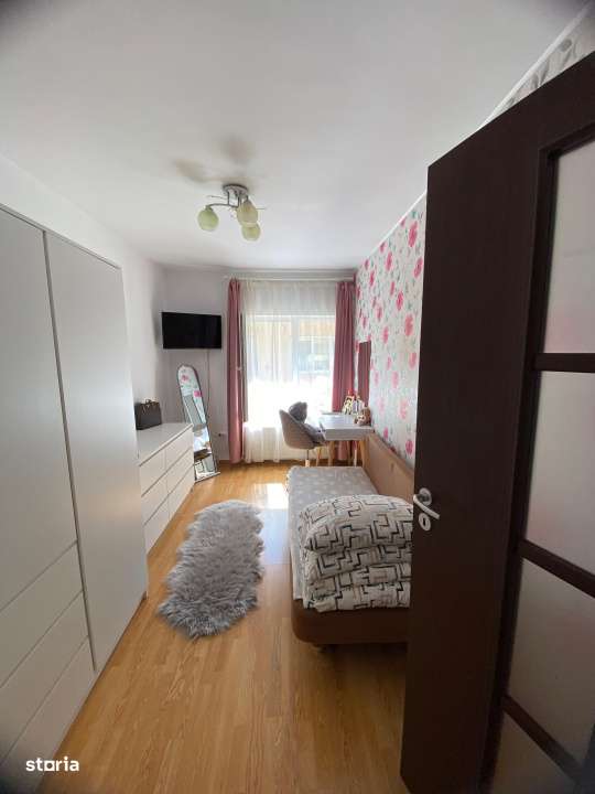 Apartament 3 camere, terasa, strada Pietroasa-6