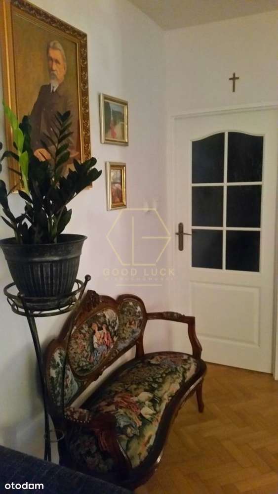 Sprzedam umeblowane mieszkanie z tarasem3pokoje72m-9