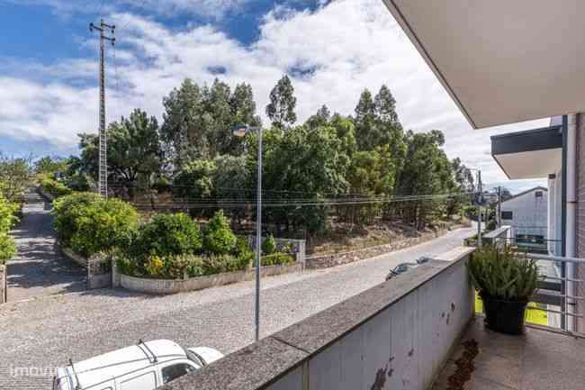 Espetacular Moradia em Banda T4 com jardim  em Sequeira - Braga-14