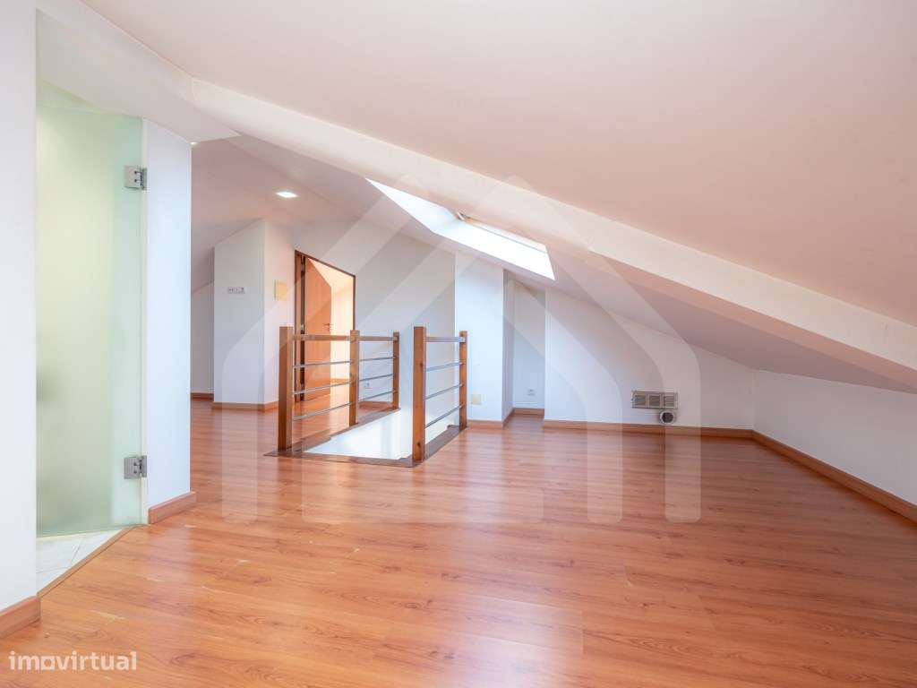 Apartamento T2 com sótão | Ceira-20