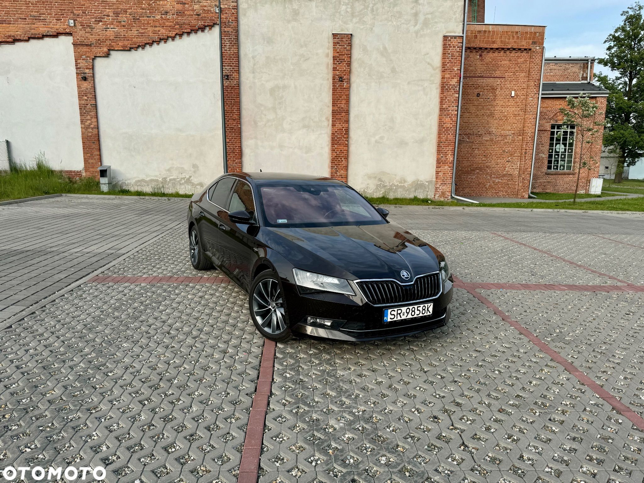 Skoda Superb 2.0 TSI L&K DSG - 1