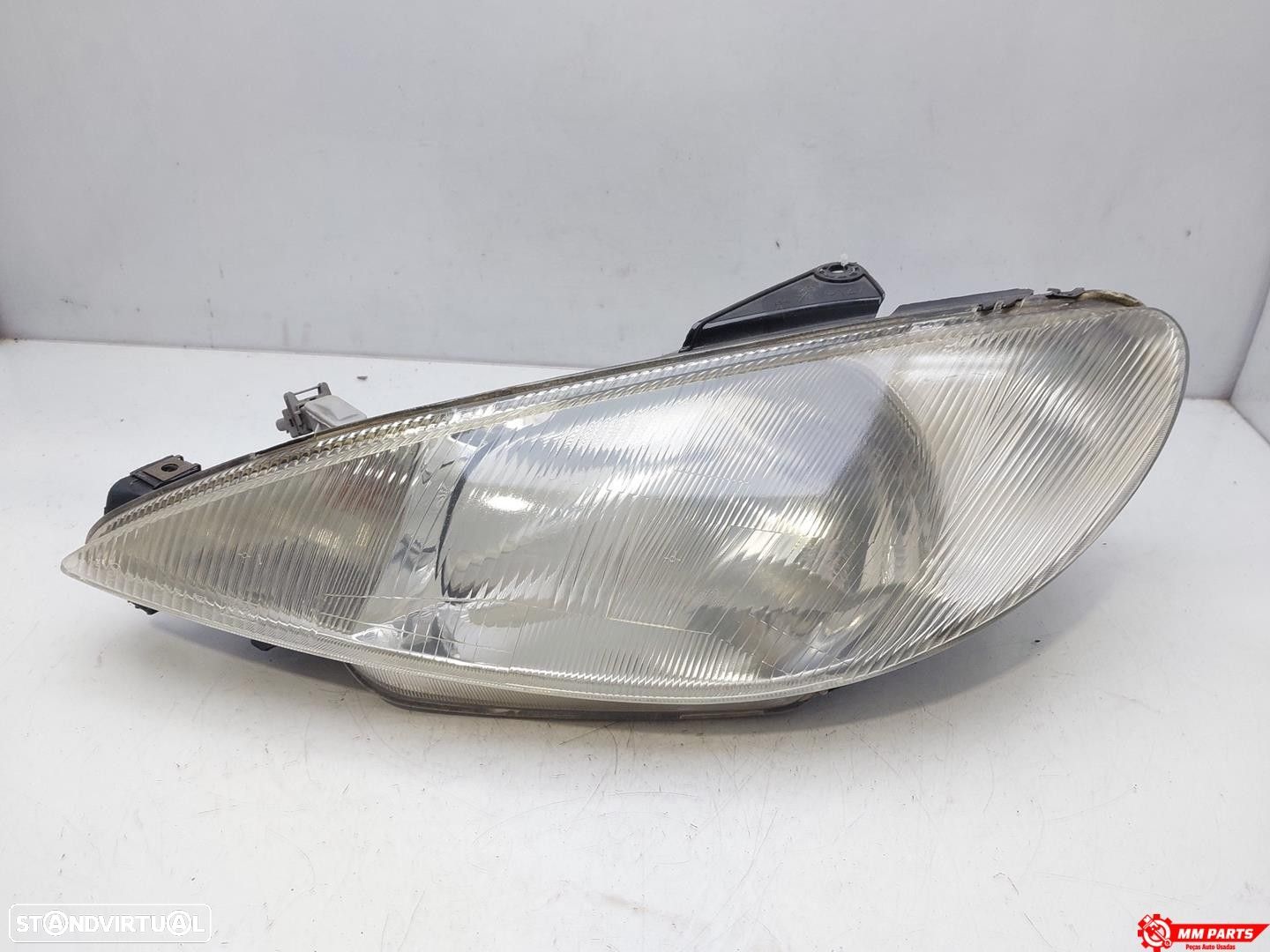 FAROL ESQUERDO PEUGEOT 206 FASTBACK - 1