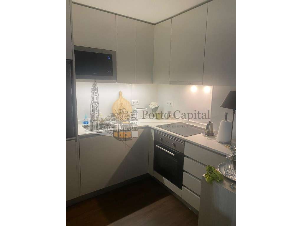 EXCELENTE APARTAMENTO T1 NO CENTRO DO PORTO PARA ARRENDAMENTO - Grande imagem: 5/20