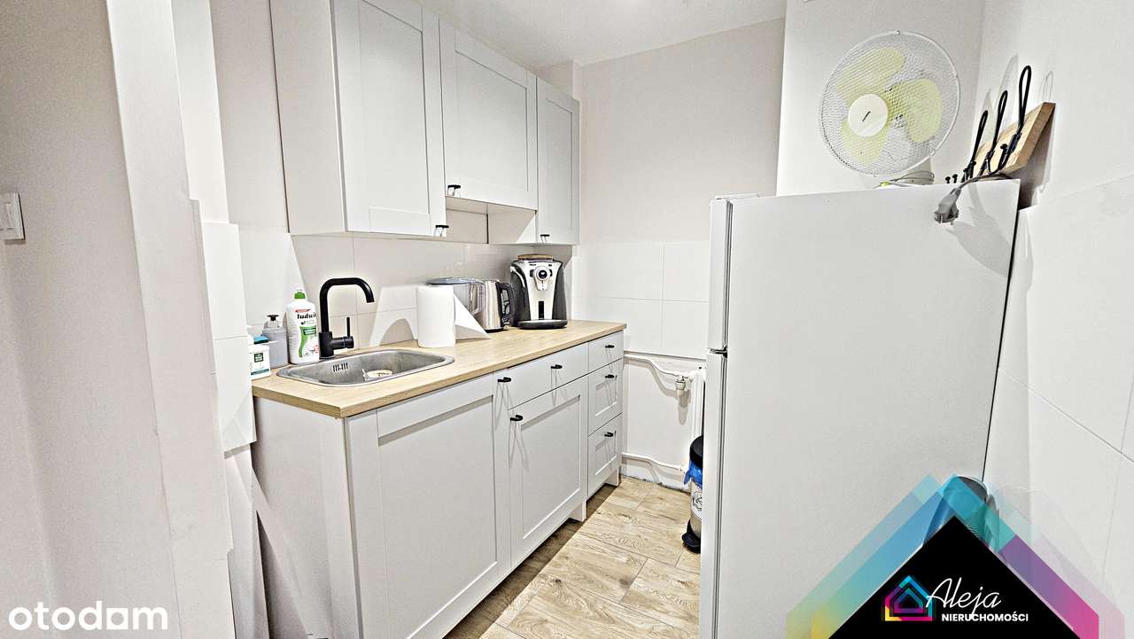 Kawalerka ,2.piętro ,blok z windą ,duży balkon ,po generalnym remoncie-9