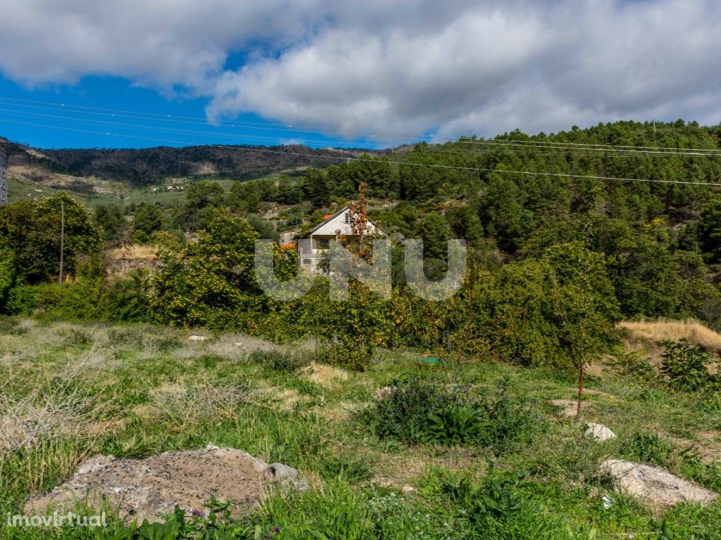 Terreno rústico com 5700 m2 para venda na Covilhã com via...