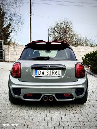 MINI John Cooper Works - 8